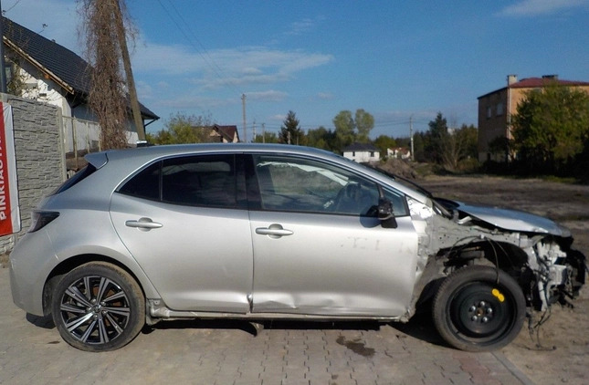 Toyota Corolla cena 46900 przebieg: 6011, rok produkcji 2022 z Rumia małe 596